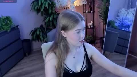 _liilcrystal_ online show from 07-04-26, 07:20