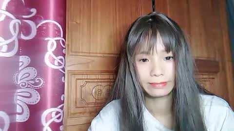 Snapshot of _lily0_ chatting on 07-25-26, 11:02 _lily0_ online show from 07-25-26, 11:02