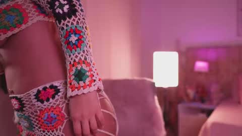 Lissana online show from 11-30-25, 08:24