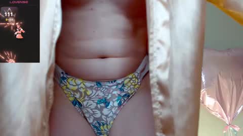 Snapshot of _little_misss chatting on 01-28-25, 07:32 Mila online show from 01-28-25, 07:32