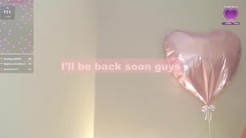 Snapshot of _little_misss chatting on 02-16-25, 11:27 Mila online show from 02-16-25, 11:27