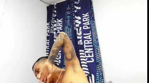 _logan_colton_ online show from 11-04-25, 11:15