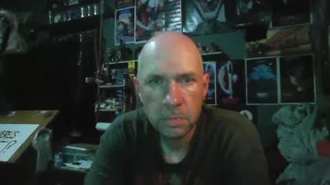 Snapshot of _longfellow chatting on 03-25-26, 04:18 That guy online show from 03-25-26, 04:18