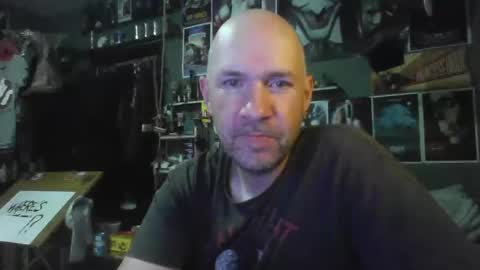 Snapshot of _longfellow chatting on 03-26-26, 03:39 That guy online show from 03-26-26, 03:39