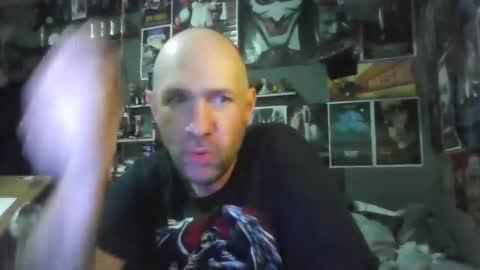 Snapshot of _longfellow chatting on 03-29-26, 03:45 That guy online show from 03-29-26, 03:45