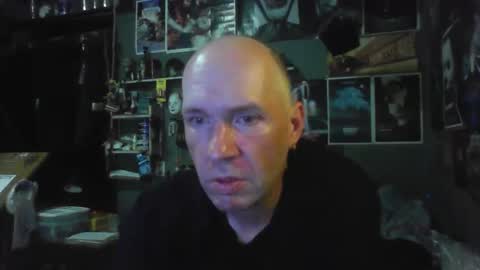 Snapshot of _longfellow chatting on 03-30-26, 10:33 That guy online show from 03-30-26, 10:33