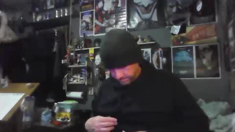 Snapshot of _longfellow chatting on 04-07-26, 04:57 That guy online show from 04-07-26, 04:57