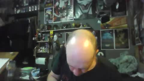 Snapshot of _longfellow chatting on 04-09-26, 06:19 That guy online show from 04-09-26, 06:19