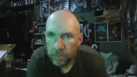 Snapshot of _longfellow chatting on 04-15-26, 03:57 That guy online show from 04-15-26, 03:57