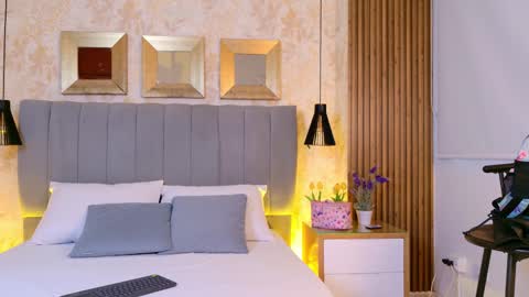 Snapshot of _loren_sweet chatting on 03-17-26, 11:57 Luisa merrid online show from 03-17-26, 11:57