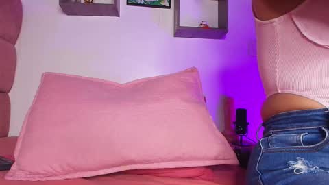 Lorrayne online show from 02-11-25, 11:54