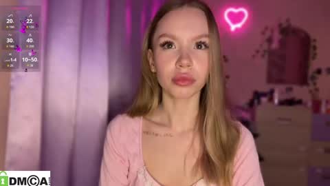 Snapshot of _love_me_again chatting on 10-19-25, 09:37 Katie online show from 10-19-25, 09:37