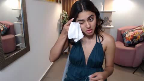 Snapshot of _lucy_grey chatting on 06-24-26, 11:09 Lucy online show from 06-24-26, 11:09