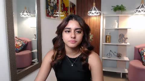 Snapshot of _lucy_grey chatting on 06-25-26, 11:04 Lucy online show from 06-25-26, 11:04