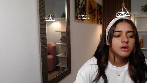 Snapshot of _lucy_grey chatting on 07-02-26, 11:05 Lucy online show from 07-02-26, 11:05