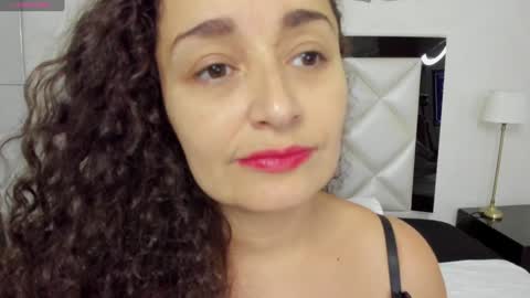  luna  sweet  online show from 02-05-25, 06:46