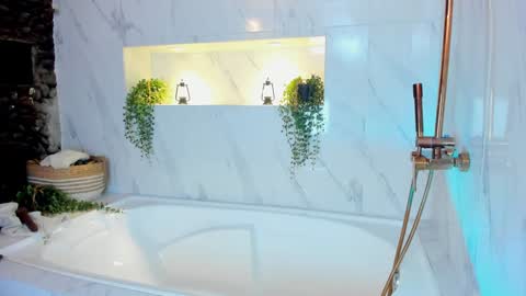  Luna  online show from 02-04-25, 06:38