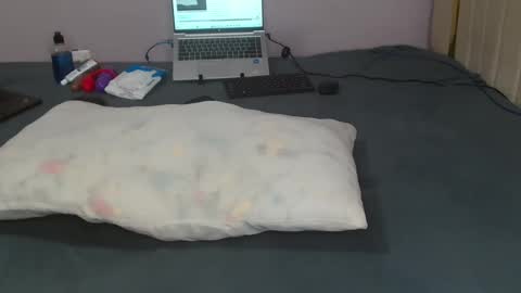 luscious online show from 05-07-26, 04:40