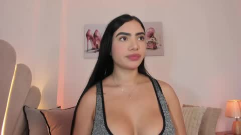 _luuciana_ online show from 05-13-26, 03:59