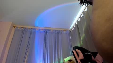 Snapshot of _maaiiaa_ chatting on 02-22-26, 07:01 Maia online show from 02-22-26, 07:01