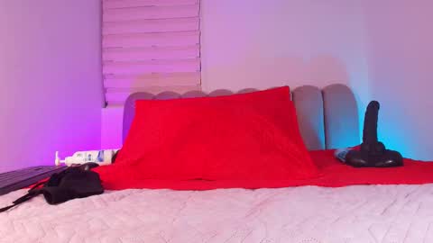 Maddy online show from 11-22-25, 12:04