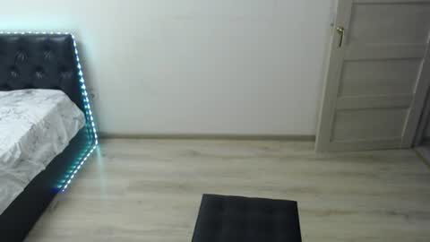 Snapshot of _mamma_mia_ chatting on 07-19-26, 06:00 Kate online show from 07-19-26, 06:00