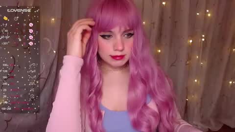 Snapshot of _marcelline_ chatting on 01-28-25, 02:10 Kira online show from 01-28-25, 02:10