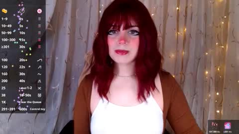 Snapshot of _marcelline_ chatting on 12-02-25, 08:41 Kira online show from 12-02-25, 08:41