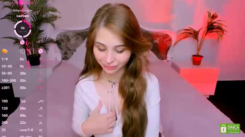 Snapshot of _mari_clark chatting on 09-11-25, 12:22 Eva online show from 09-11-25, 12:22