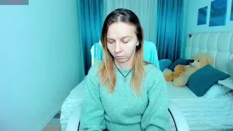 Scarlett online show from 10-11-25, 09:52