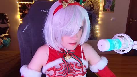 Snapshot of _mariko_ chatting on 12-22-24, 02:38 Mariko online show from 12-22-24, 02:38