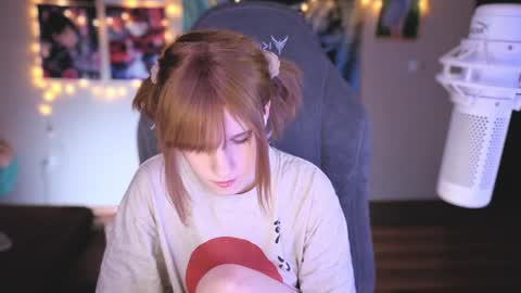 Snapshot of _mariko_ chatting on 02-07-25, 02:47 Mariko online show from 02-07-25, 02:47