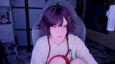 Snapshot of _mariko_ chatting on 10-19-25, 03:23 Mariko online show from 10-19-25, 03:23