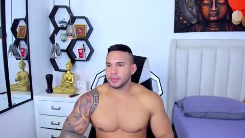 Snapshot of _matthew_santos_ chatting on 01-17-26, 02:49 _matthew_santos_ online show from 01-17-26, 02:49