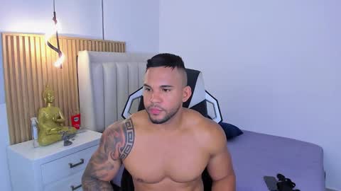 Snapshot of _matthew_santos_ chatting on 03-18-26, 12:47 _matthew_santos_ online show from 03-18-26, 12:47