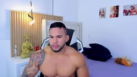 Snapshot of _matthew_santos_ chatting on 03-31-26, 01:51 _matthew_santos_ online show from 03-31-26, 01:51