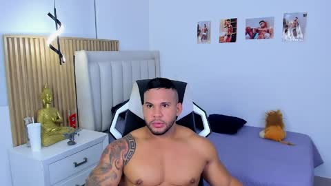 Snapshot of _matthew_santos_ chatting on 04-09-26, 12:54 _matthew_santos_ online show from 04-09-26, 12:54