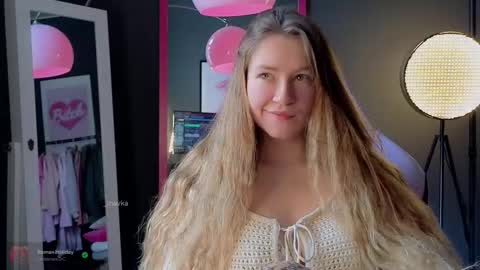 Snapshot of _mavka chatting on 02-23-26, 11:29 Elisa online show from 02-23-26, 11:29