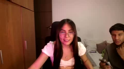 Snapshot of _maxxx1_ chatting on 06-19-26, 03:00 max and abby online show from 06-19-26, 03:00