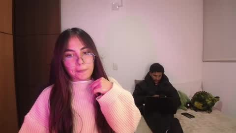 Snapshot of _maxxx1_ chatting on 07-30-26, 01:59 max and abby online show from 07-30-26, 01:59