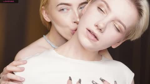 Elva and Kate  online show from 05-15-26, 07:26