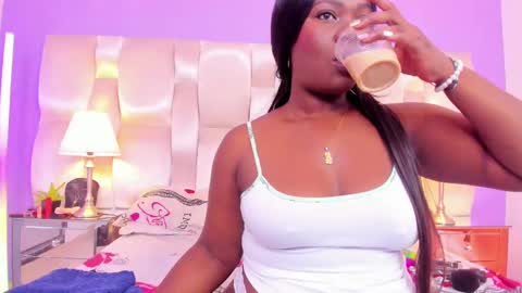 Snapshot of _megan_lovitz_ chatting on 03-08-25, 01:03 _megan_lovitz_ online show from 03-08-25, 01:03