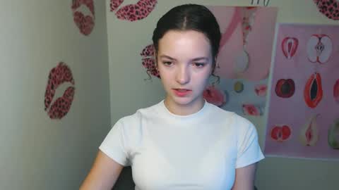 Susie online show from 09-11-25, 06:46