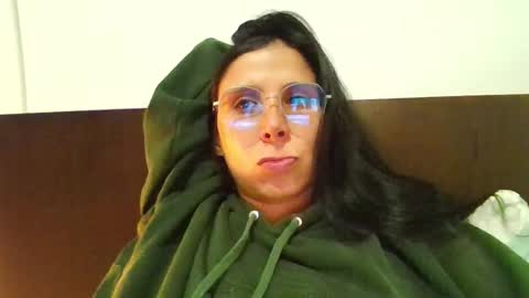 Snapshot of _megganjobs chatting on 02-11-26, 02:49 Juli online show from 02-11-26, 02:49