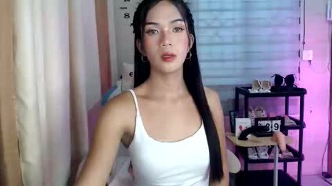 Melly online show from 03-29-26, 09:09