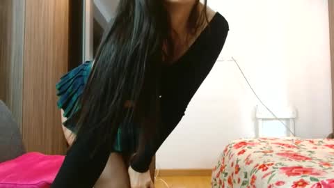 Snapshot of _mia_angel17 chatting on 06-18-26, 02:10 MIA online show from 06-18-26, 02:10