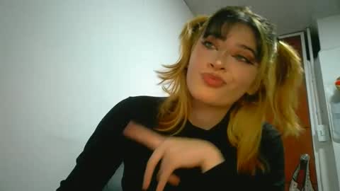 Mia-foster online show from 03-04-26, 11:55