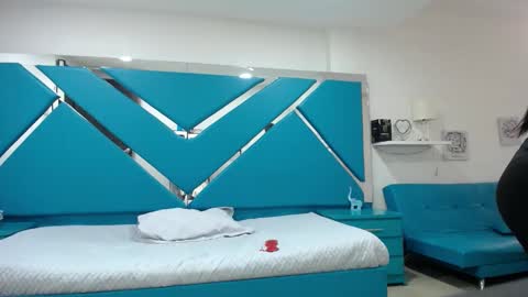  Mia  online show from 02-26-25, 07:27