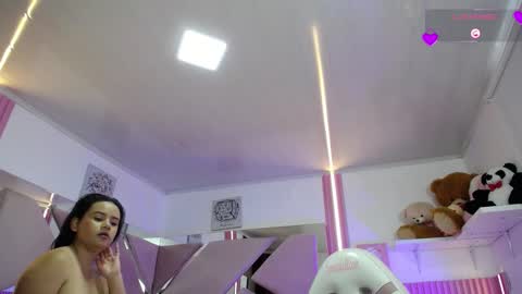  Mia  online show from 09-15-25, 01:00