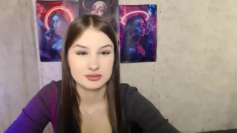 Mia online show from 10-17-25, 12:19